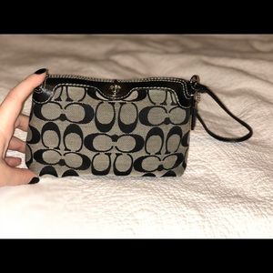 COACH wristlet / clutch